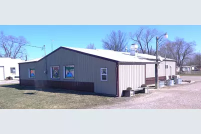 204 S Main Street, Iuka, IL 62849 - Photo 1