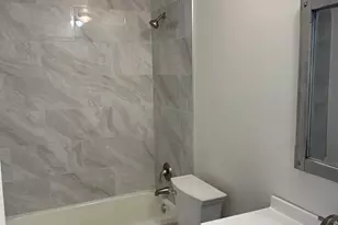 10320 Mansfield Ave, Oak Lawn, IL 60453 - Photo 9