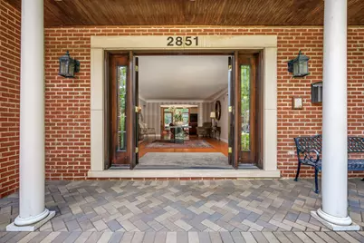 2851 W Rascher Avenue, Chicago, IL 60625 - Photo 3