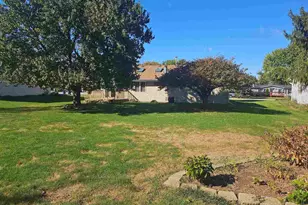 108 Sequoyah Ct, Poplar Grove, IL 61065 - Photo 13