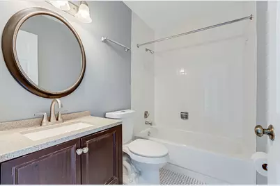 190 S Waters Edge Drive #302, Glendale Heights, IL 60139 - Photo 13