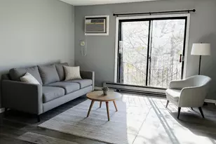 190 S Waters Edge Dr, Glendale Heights, IL 60139 - Photo 3