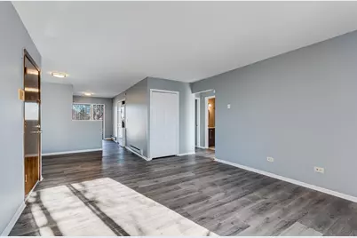 190 S Waters Edge Drive #302, Glendale Heights, IL 60139 - Photo 5