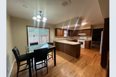 1300 Wolff Avenue, Elgin, IL 60123 - Photo 3