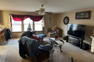 501 E Garfield St, Waterman, IL 60556 - Photo 3