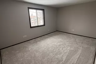 13933 James Dr, Crestwood, IL 60418 - Photo 9