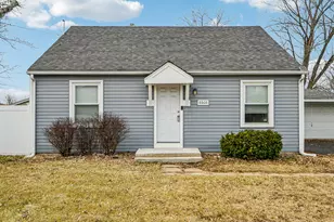 8608 Lavergne Ave, Burbank, IL 60459 - Photo 1