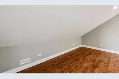 8608 Lavergne Avenue, Burbank, IL 60459 - Photo 15