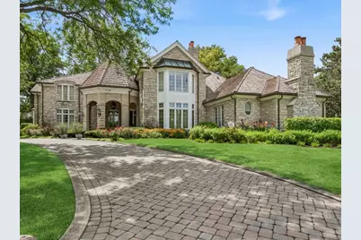 1719 Midwest Club Parkway, Oak Brook, IL 60523 - Photo 1