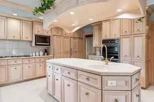 1719 Midwest Club Pkwy, Oak Brook, IL 60523 - Photo 27