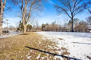 1632 Village Green Ct, Deerfield, IL 60015 - Photo 51