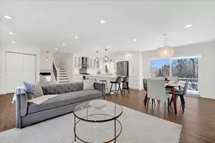 1632 Village Green Ct, Deerfield, IL 60015 - Photo 11