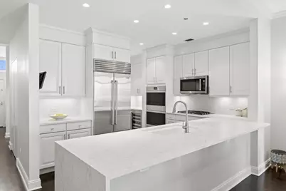 333 N Canal Street #3604, Chicago, IL 60606 - Photo 5