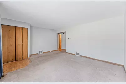 17714 Burnham Avenue, Lansing, IL 60438 - Photo 3