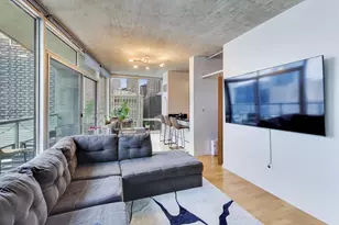 611 S Wells St, Chicago, IL 60607 - Photo 9