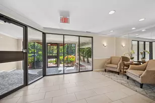 2000 Chestnut Ave, Glenview, IL 60025 - Photo 3