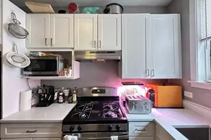 439 W Melrose St, Chicago, IL 60657 - Photo 5