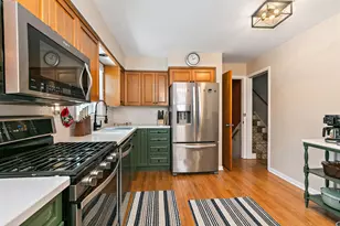 925 S Chestnut Ave, Arlington Heights, IL 60005 - Photo 7