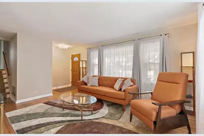 925 S Chestnut Avenue, Arlington Heights, IL 60005 - Photo 3