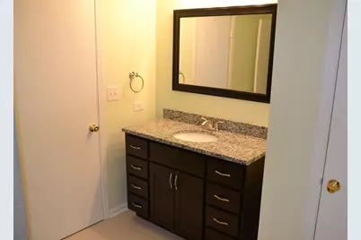 [Address not provided], Buffalo Grove, IL 60089 - Photo 13