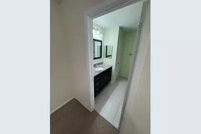 [Address not provided], Buffalo Grove, IL 60089 - Photo 15