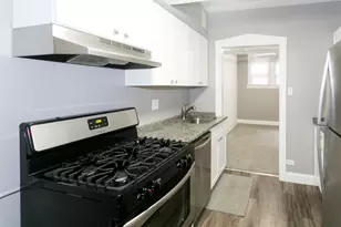 629 W Cornelia Ave, Chicago, IL 60657 - Photo 3