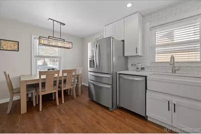 517 S Ardmore Avenue, Villa Park, IL 60181 - Photo 9