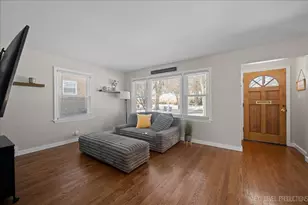 517 S Ardmore Ave, Villa Park, IL 60181 - Photo 3