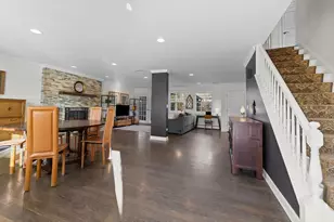 141 Kainer Ave, Barrington, IL 60010 - Photo 3