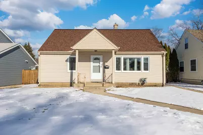 202 N Oakwood Avenue, Willow Springs, IL 60480 - Photo 1