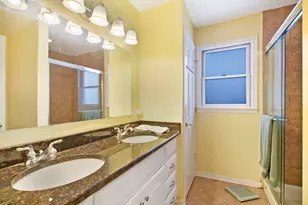 [Address not provided], Chicago, IL 60655 - Photo 9