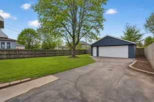 205 S Margaret St, Joliet, IL 60436 - Photo 17
