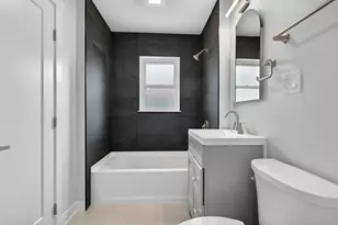 205 S Margaret St, Joliet, IL 60436 - Photo 9
