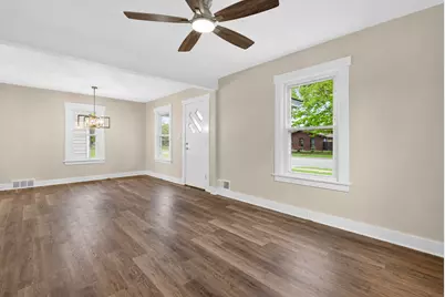 205 S Margaret Street, Joliet, IL 60436 - Photo 5