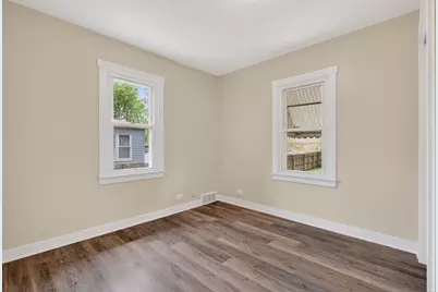 205 S Margaret Street, Joliet, IL 60436 - Photo 11
