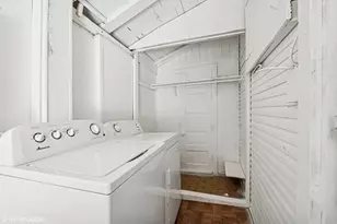 2542 N Long Ave, Chicago, IL 60639 - Photo 15