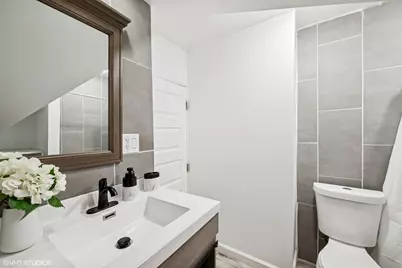 2542 N Long Avenue, Chicago, IL 60639 - Photo 13