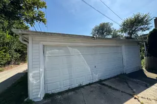 2036 Lake Ave, Wilmette, IL 60091 - Photo 3