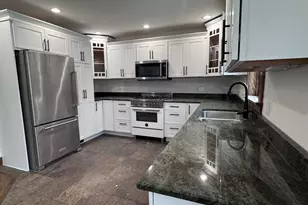 754 S Spring Rd, Elmhurst, IL 60126 - Photo 3