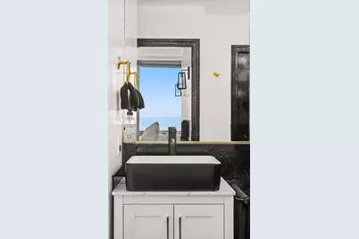 [Address not provided], Chicago, IL 60611 - Photo 27