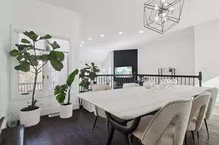 43 Oak Creek Ct, Burr Ridge, IL 60527 - Photo 9