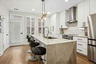 638 W Oak St, Chicago, IL 60610 - Photo 9