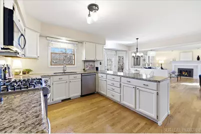 549 Bloomfield Circle, Geneva, IL 60134 - Photo 13