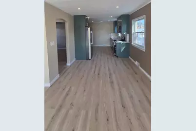 2608 W 97th Street, Evergreen Park, IL 60805 - Photo 5