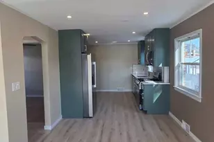 2608 W 97th St, Evergreen Park, IL 60805 - Photo 5