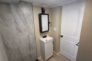 2608 W 97th St, Evergreen Park, IL 60805 - Photo 23