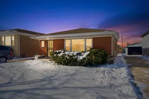 288 Calhoun Ave, Calumet City, IL 60409 - Photo 1