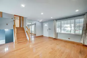 1601 Kingston Ln, Schaumburg, IL 60193 - Photo 7