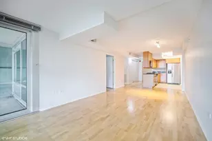 9715 Woods Dr, Skokie, IL 60077 - Photo 5