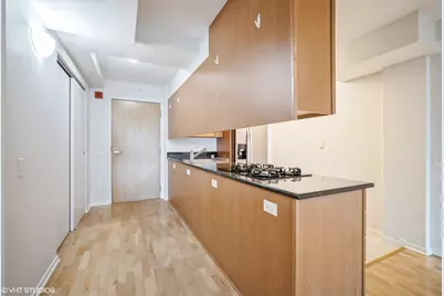 9715 Woods Drive #505, Skokie, IL 60077 - Photo 3